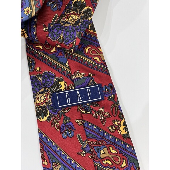 Vintage Gap Tie 58” x 3.5” Red Floral Made in USA 100% Silk Necktie - Picture 5 of 7